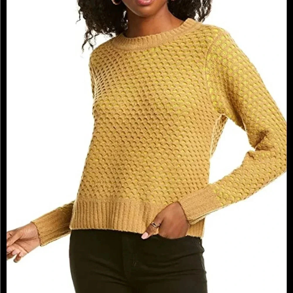 NWT KENDALL & KYLIE HONEYCOMB SWEATER